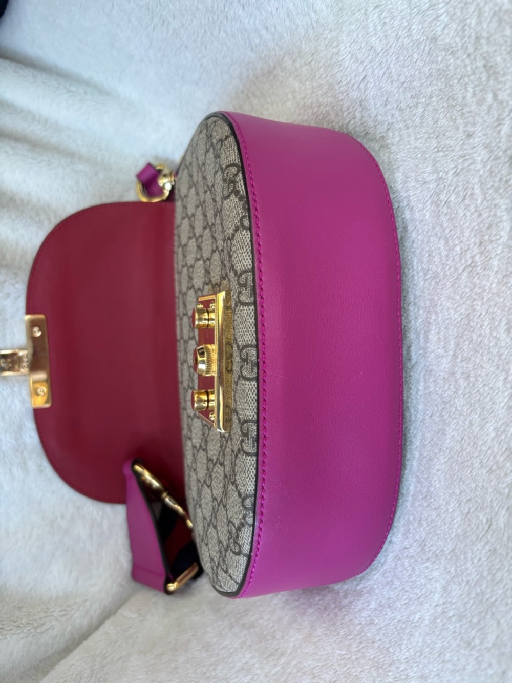 Gucci Supreme Monogram Calfskin Web Medium Padlock Messenger Shoulder Bag - Picture 3 of 15